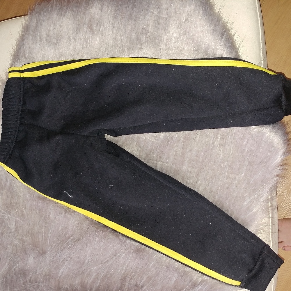 2/$18🍑Batman black joggers yellow stripe